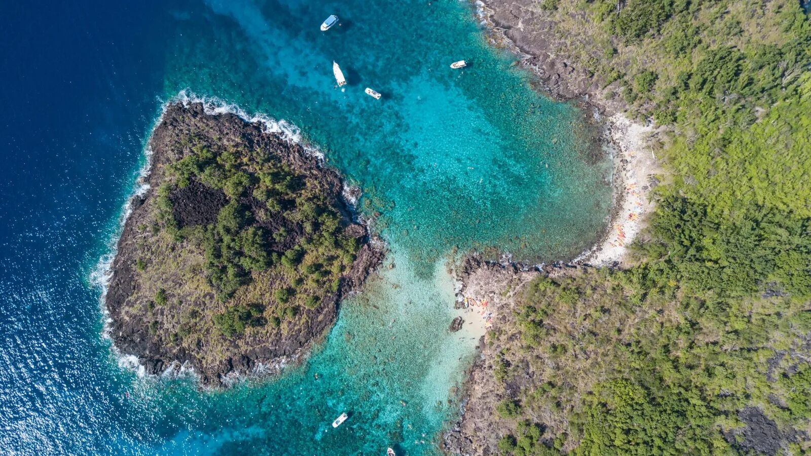 Vue aérienne - Réserve Cousteau & Îlets Pigeon